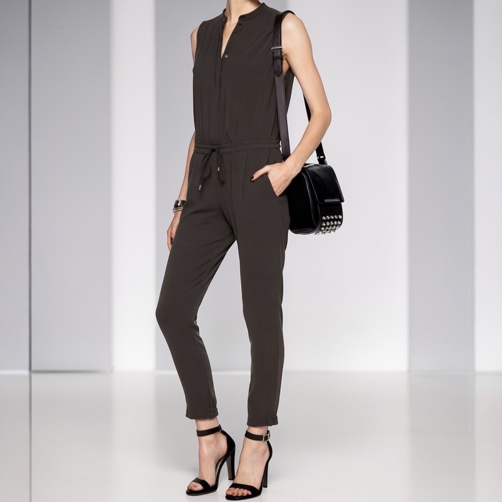 Vince Sleeveless Crepe‎ Drawstring Jumpsuit Palm size 6
